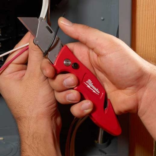 มีดพับอเนกประสงค์