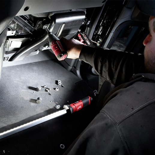 M12 UHL-0 ไฟส่องใต้ฝากระโปรง,ไฟส่องแบบยาว 